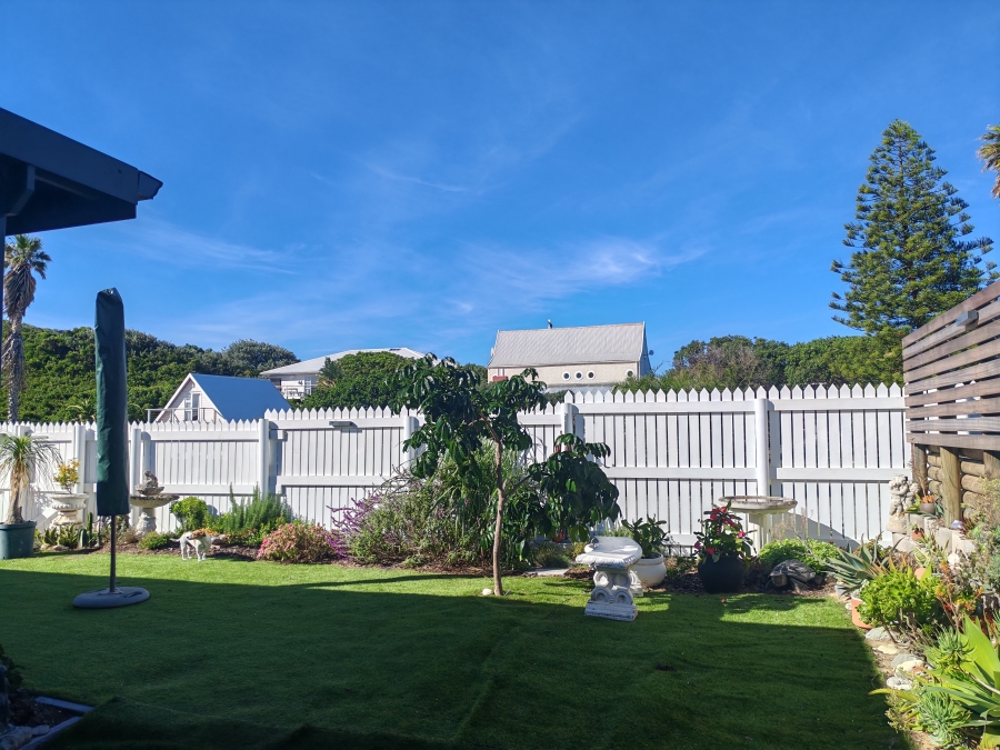 3 Bedroom Property for Sale in Cannon Rocks Eastern Cape